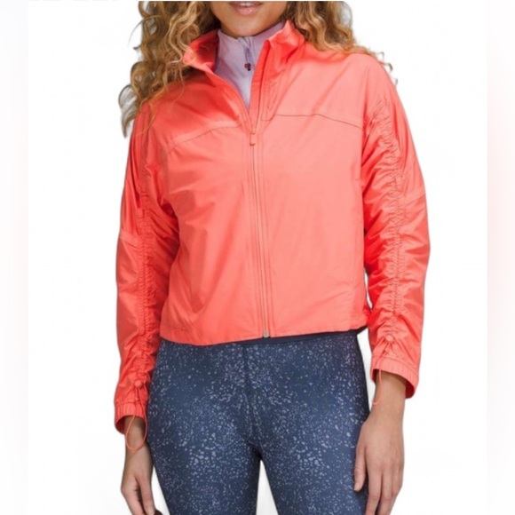 Lululemon-Lightweight Cropped Track Jacket-Raspberry Cream-size 8-NWOT - Picture 1 of 15